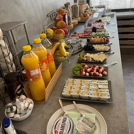 Central Hotel Duisburg 3*