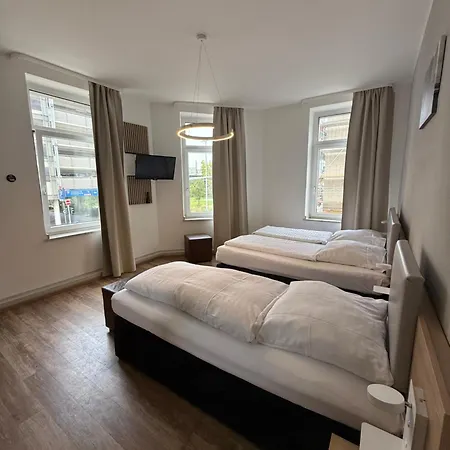 فندق Central Hotel Duisburg دوسبرغ