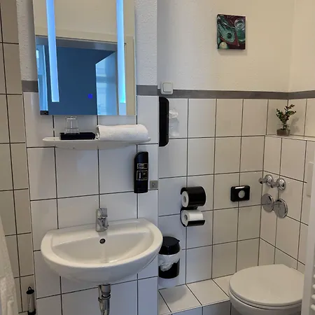 Central Hotel Duisburg Otel Duisburg