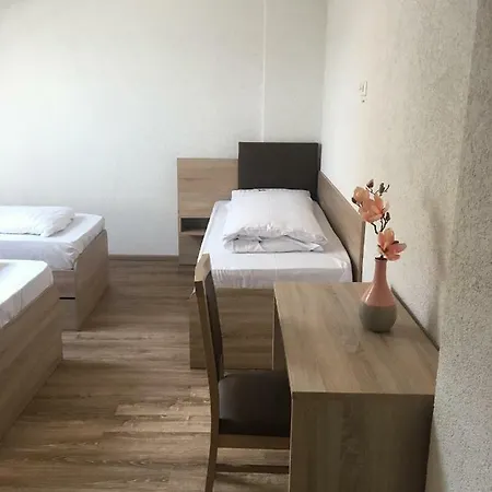 Отель Central Hotel Duisburg Дуйсбург
