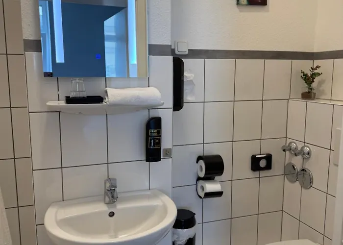 Central Hotel Duisburg Ξενοδοχείο 3*